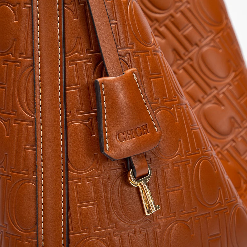 Grande Luxe Tote